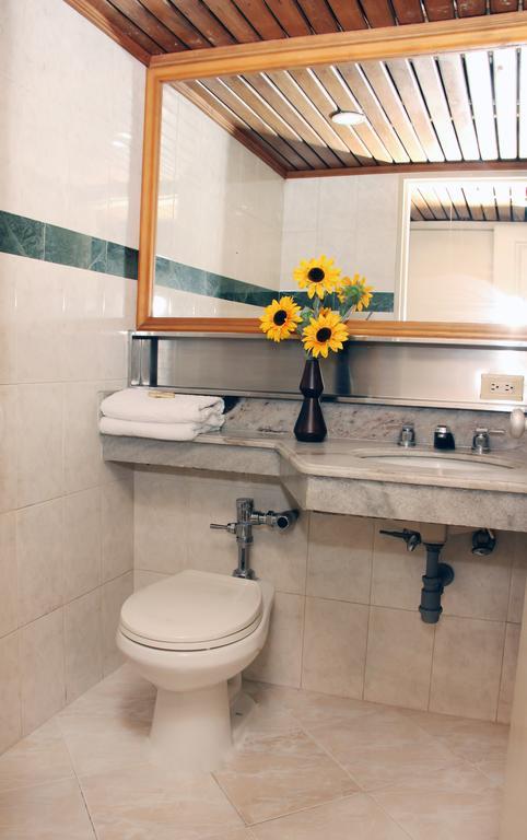 Hotel Ayenda 1235 Botero Medellín