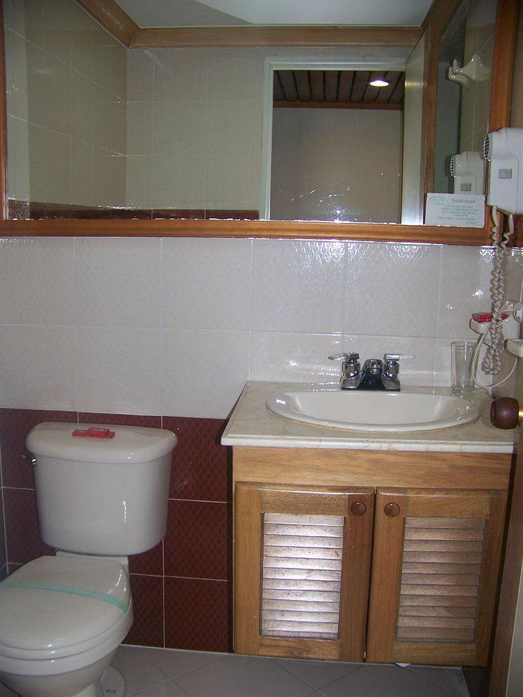 Hotel Ayenda 1235 Botero 3*